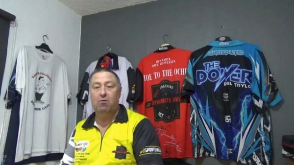 Aiming the dart with Dynamite Dave.