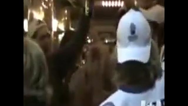 Молодёжная сборная по хоккею отмечает победу..avi смотреть онлайн