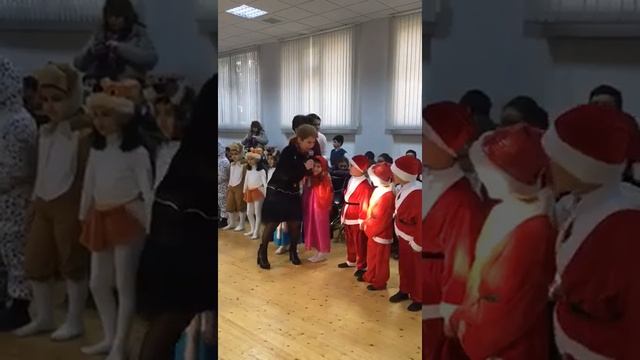 ТУРАБ ГАХРАМАНЛЫ 1 КЛАСС НОВЫЙ ГОД 5школа(3) смотреть онлайн