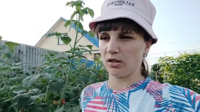 ВСЁ НАДОЕЛО/ХОЧУ СБЕЖАТЬ В ГОРОД/БУДНИ В ДЕРЕВНЕ смотреть онлайн
