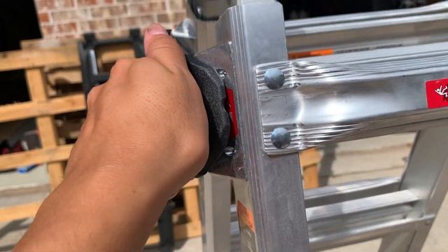 Little Giant vs Gorilla - Comparing multi-position ladders смотреть онлайн