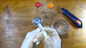 Как сделать проектор из Лампочки и Телефона? Легко..