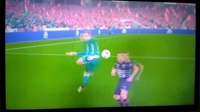 Пас фифа 18 смотреть онлайн