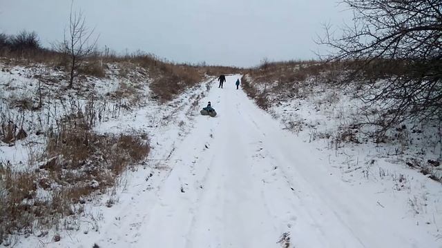 катание с горки на даче смотреть онлайн