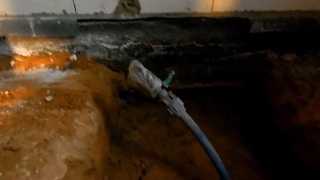 Делаем приямок на ввод воды в дом. часть первая смотреть онлайн