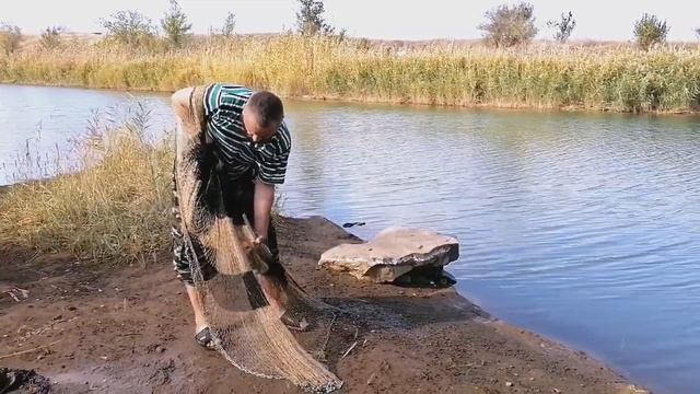 Пробные броски и первый улов! смотреть онлайн