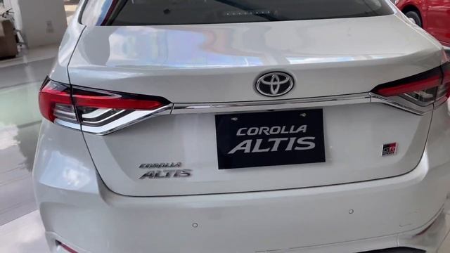 Toyota Corolla Altis Grs смотреть онлайн