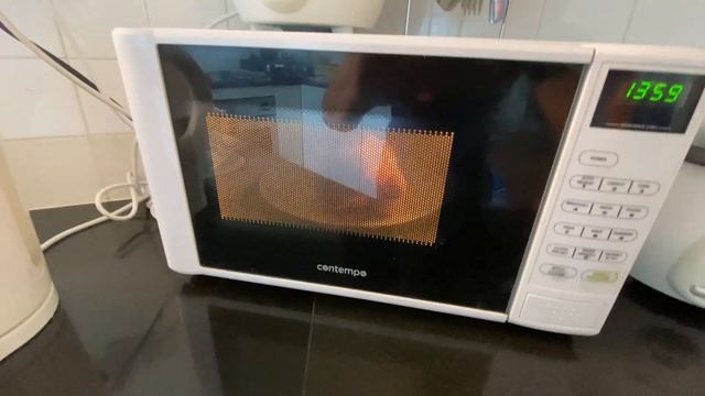 How to defrost meat using microwave ? (With subtitles) смотреть онлайн