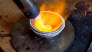 Gold Плавка золота простой газовой горелкой