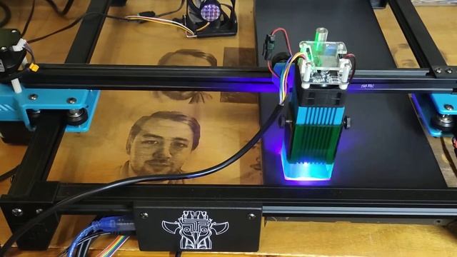 Первый опыт работы на лазерном гравере TOTEM S 40 В. Как правильно гравировать? смотреть онлайн