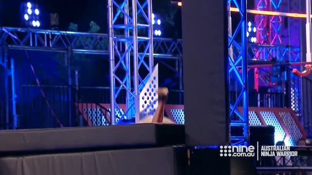 Unseen run: Mark Llaguno makes a speedy Ninja debut | Australian Ninja Warrior 2020 смотреть онлайн