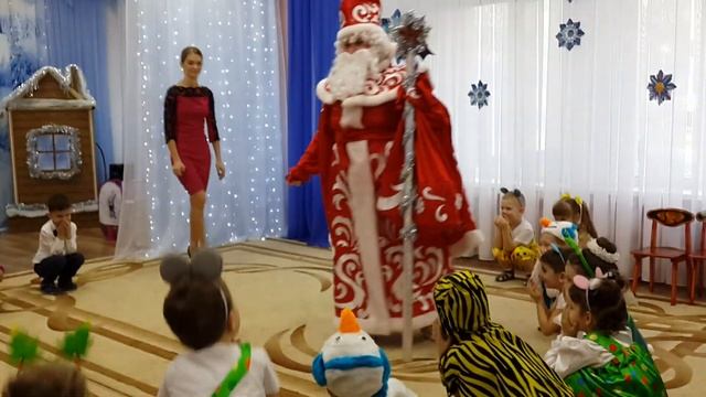 10 Новый год! Утренник в ДС №17 13группа смотреть онлайн