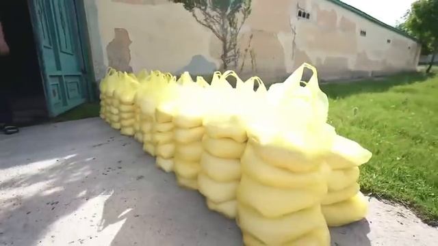 Набераи Эмомали Рахмон, Исмоил ба 3200 нафар ниёзмандон кумак расонид! Внук президент Таджикистана. смотреть онлайн