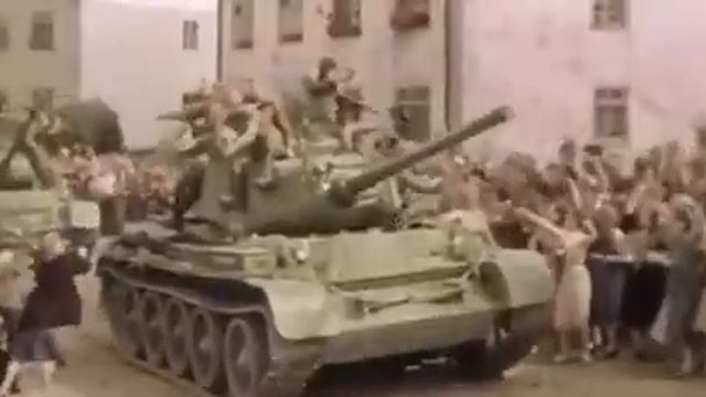 Всем смотреть!! ПЕСНЯ День Победы 9. Мая! Детский Хор! Поклон ветеранам!!! смотреть онлайн