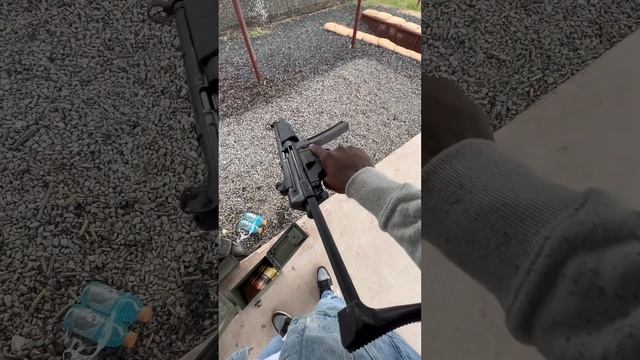 One helluva Day ? #shorts #fyp #mp5 #mw2 смотреть онлайн