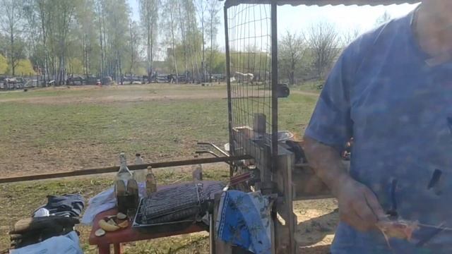 ШАШЛЫК В 12 РУК / как приготовить огромное количество мяса смотреть онлайн