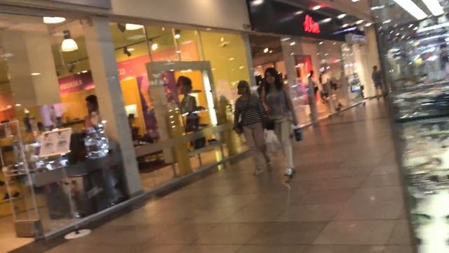 Харьков. Гипермаркет «Караван». Торгово-развлекательный центр «Караван». смотреть онлайн