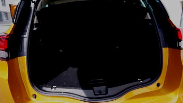 Renault Scénic ENERGY dCi 110 EDC BOSE - 2017 - Vorstellung смотреть онлайн