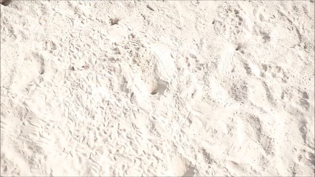 ADULT CONTENT Cleaning house naked, nude смотреть онлайн