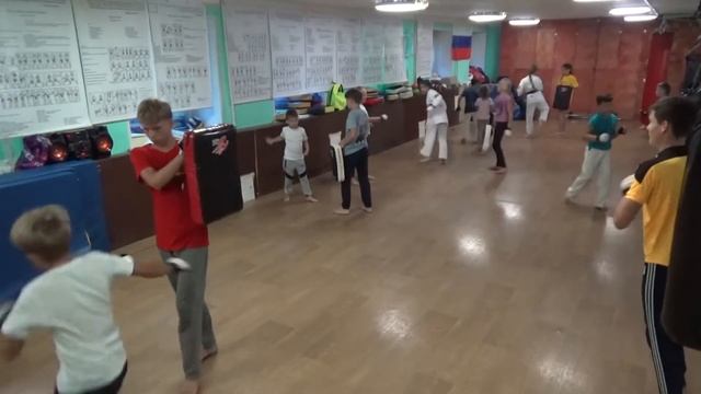 Вечерняя тренировка 13 августа 2021 года. Группа № 3. Климовск карате смотреть онлайн