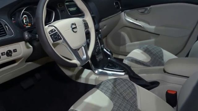 Watch Now VOLVO v40 ev смотреть онлайн