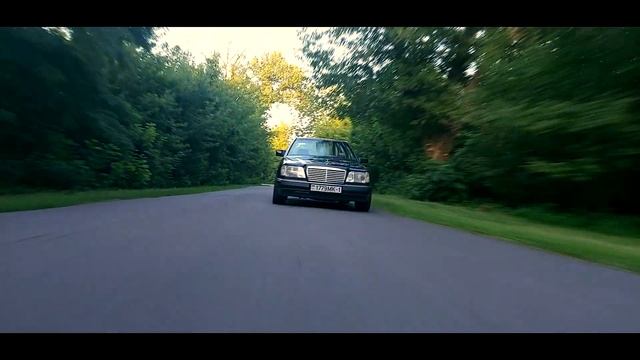 Mercedes-Benz W124 Coupe \ Современная классика