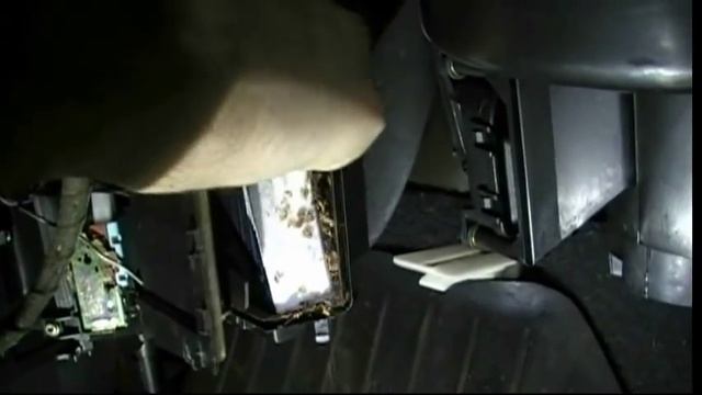 Замена фильтра салона. Opel Astra смотреть онлайн