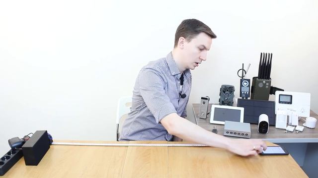 Демонстрация работы ультразвукового подавителя диктофонов UltraSonic-18-Пульт смотреть онлайн