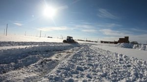 ХТЗ Т150. Чистка снега. Зима 2022