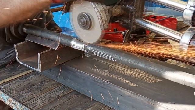Отрезной станок из болгарки с протяжкой (нарезаем шлицы на полуоси) Мини трактор 4х4 , переломка смотреть онлайн