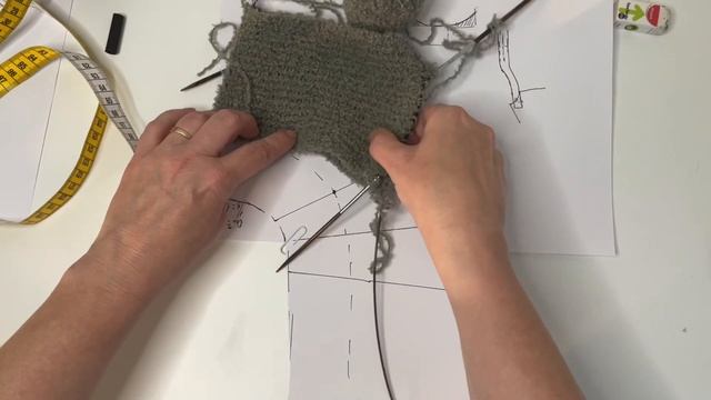 Конструирование и цельное вязание без швов сверху вниз. смотреть онлайн