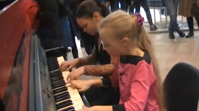 Ольга Калинина,Елена Брайловская"Приглашение к танцу"Е.Медведовский. смотреть онлайн