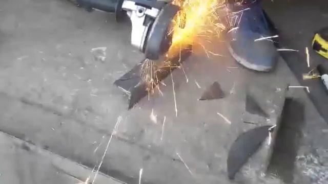 Круглый рез болгаркой смотреть онлайн