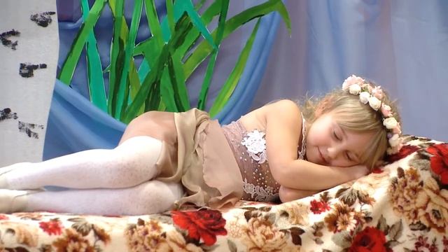 Праздник "8 МАРТА" в группе КРЕПОСТЬ 2018-2019 у\г, Структурного подразделения ОДОД ГБОУ школы № 37 смотреть онлайн