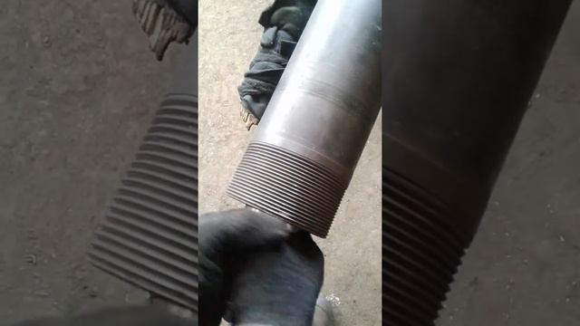 Выполнен ремонт шнековой пары ПЭТ экструдера смотреть онлайн