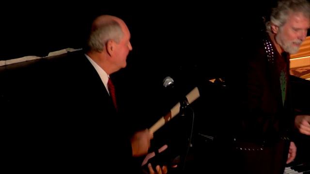 Chuck Leavell performs "Honky Tonk Women" with Gov. Sonny Perdue on cowbell смотреть онлайн