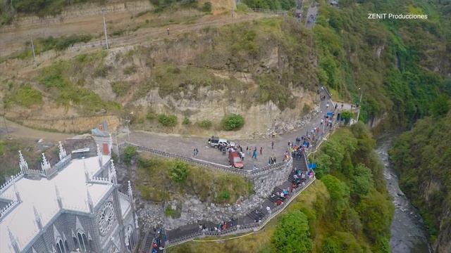 Las Lajas Sanctuary - Ipiales, Colombia смотреть онлайн