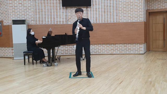 Louis Spohr clarinet concerto No.4 1st (Wi SEO JIN) смотреть онлайн