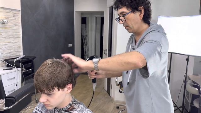 Стрижка без ножниц ! Только машинка Moser смотреть онлайн