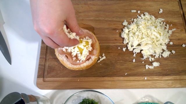 Ланч-бокс 21.12.20 Булка с яйцом и ветчиной смотреть онлайн