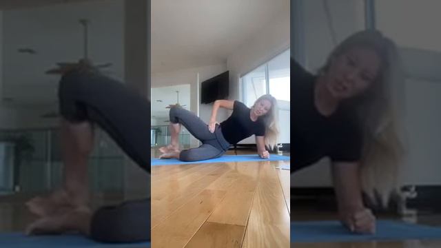 How To Do Clam Properly To Shape Your Booty! смотреть онлайн