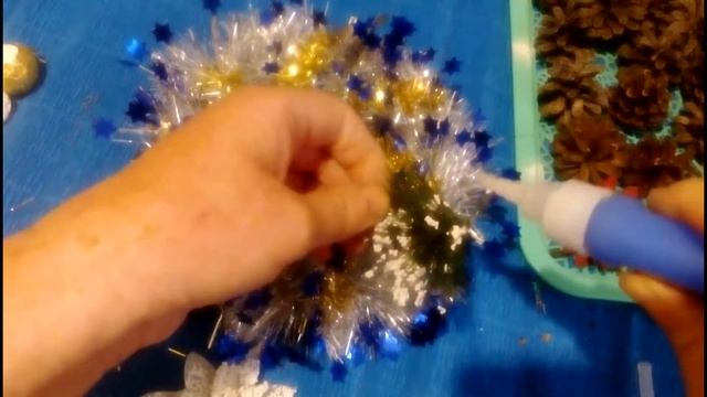 Рождественский венок своими руками быстро и легко. Новогодние поделки смотреть онлайн
