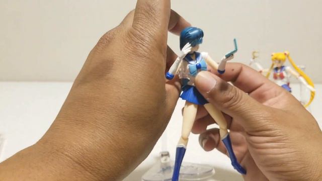 Bandai Tamashii Nations S.H. Figuarts Sailor Moon And Sailor Scouts Action Figure Review!!!