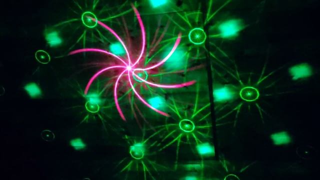 DJ RGB лазерный проектор ESHINY R12N8 laser projector смотреть онлайн