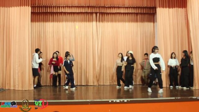 KWC Random Dance K-POP смотреть онлайн
