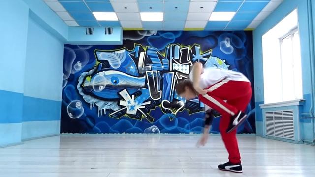 B-GIRL MATINA | DOMINANT CREW | VLADIMIR, RUSSIA | 15 YEARS OLD