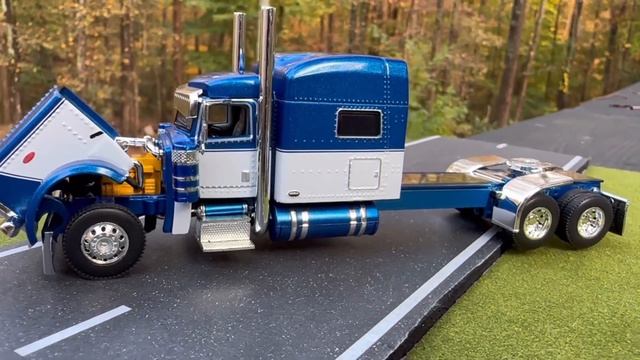 DCP 1/64 Peterbilt 389 Blue Chome Semi Truck