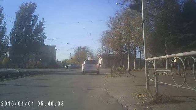 не заметил красный сигнал светофора Кривой Рог ае3330ев смотреть онлайн