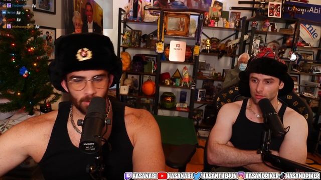 HasanAbi Optimized Twitch VOD 2023-12-23 '? SOCIALIST-MAS ? I BUY YOUR AMAZON WISHLISTS?...' смотреть онлайн