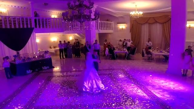 СВАДЕБНЫЙ ТАНЕЦ ОДЕССА LARA FABIAN MALADE WEDDING DANCE ODESSA смотреть онлайн